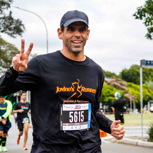 Andre-Foligno-Running